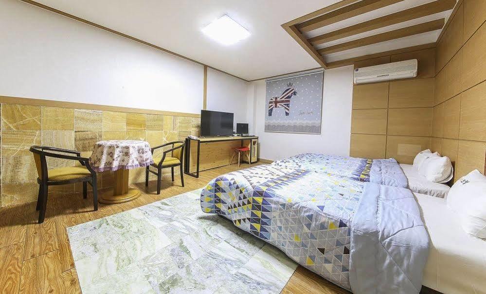 主题汽车旅馆 木浦市 外观 照片